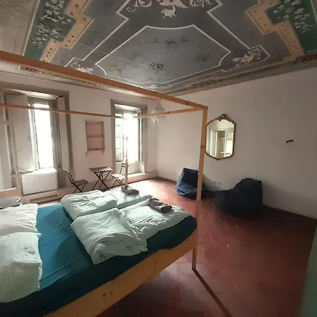 Room Bergamo * ברגמו